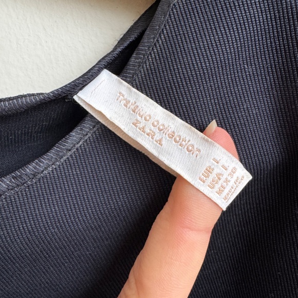 ZARA Navy Crop Top with Ribbon Detail - Size L - Picture 5 of 6